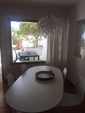 Reby Bastian Beach Costa Teguise Buitenkant foto