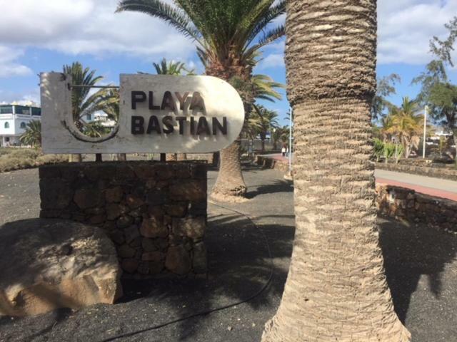 Reby Bastian Beach Costa Teguise Buitenkant foto